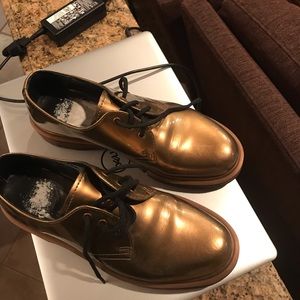 Dr. Martens Gold shoe USM 7. USL8. EU39